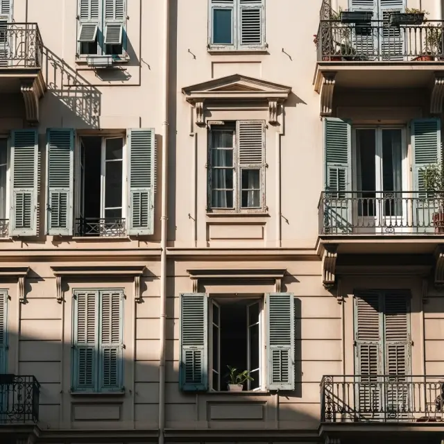 Huurprijzen in Nice drukken zwaarder op budget dan in Parijs