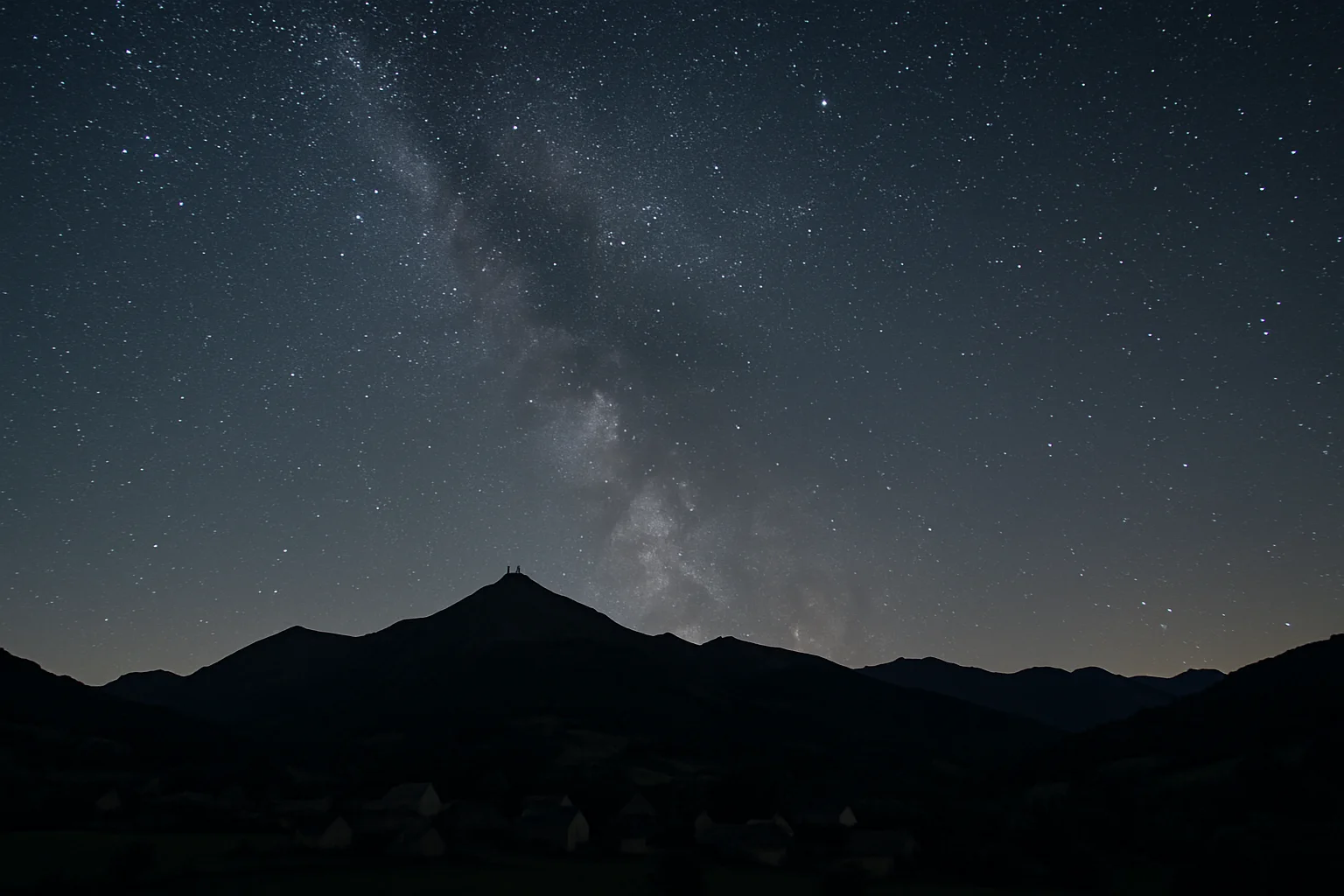 Honderd dorpen rond Pic du Midi doven licht voor sterrennacht