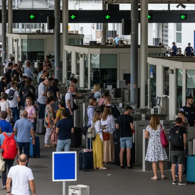Zomerdrukte verwacht door lange wachttijden bij grenscontroles door nieuw EES-systeem