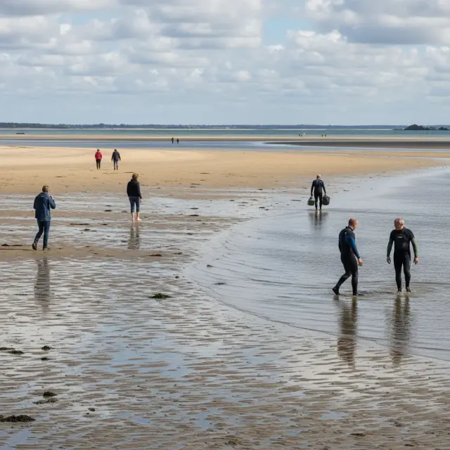 Hoge getijden in baai van Saint-Brieuc: aangescherpte waakzaamheid langs Bretonse kusten